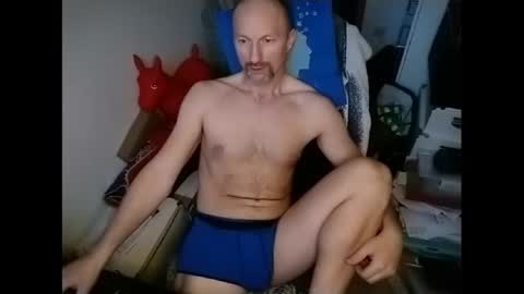 Snapshot of gregorius_1 chatting on 01/06/25, 07:42 Greg online show from 01/06/25, 07:42