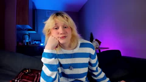 Greg-independent model online show from 12/24/24, 07:22