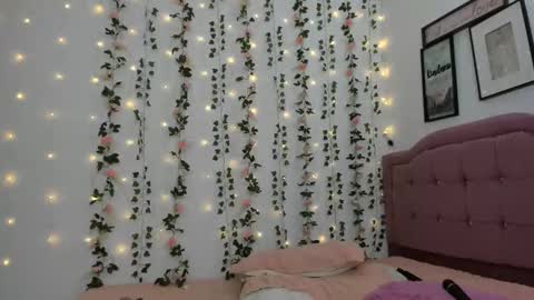 Snapshot of greta_smith2 chatting on 12/06/24, 11:14 Greta online show from 12/06/24, 11:14