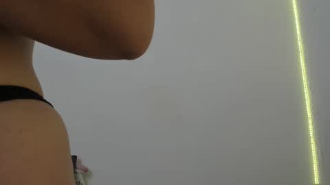 Snapshot of greta_smith2 chatting on 03/01/25, 10:42 Greta online show from 03/01/25, 10:42