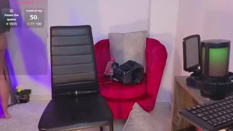 Snapshot of gretta_lane chatting on 09/19/25, 10:38 Jenny online show from 09/19/25, 10:38