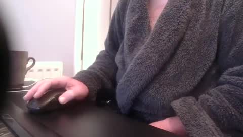 greyfox_6000 online show from 02/25/25, 06:03