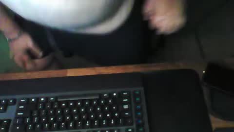 greyghost04 online show from 10/18/25, 04:41