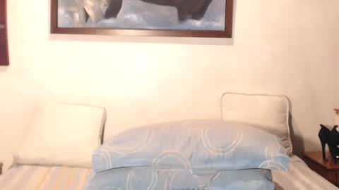 Snapshot of griseldax chatting on 10/12/25, 04:44 griseldax online show from 10/12/25, 04:44