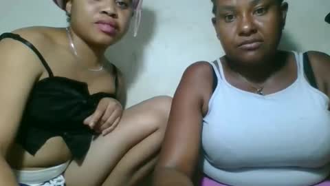 grotilde98 online show from 11/02/25, 07:27