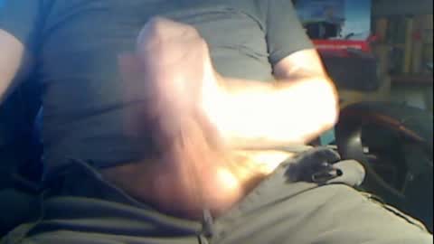 Snapshot of gruhahn chatting on 12/10/24, 01:00 DankMess online show from 12/10/24, 01:00