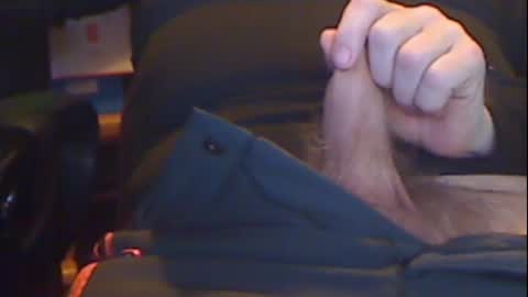 Snapshot of gruhahn chatting on 12/21/24, 06:44 DankMess online show from 12/21/24, 06:44