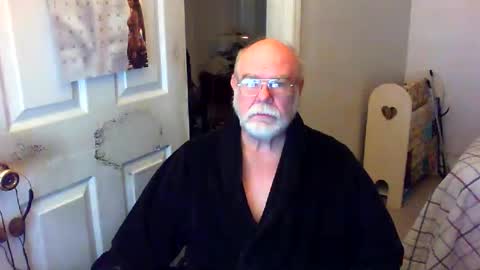 Snapshot of gtnolder60 chatting on 12/21/24, 12:16 Gary online show from 12/21/24, 12:16