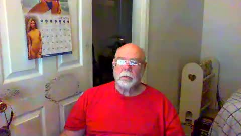 Snapshot of gtnolder60 chatting on 01/10/25, 12:27 Gary online show from 01/10/25, 12:27