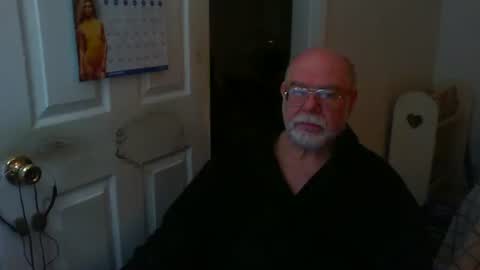 Snapshot of gtnolder60 chatting on 01/19/25, 12:17 Gary online show from 01/19/25, 12:17