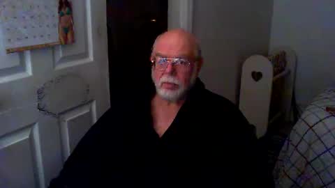 Snapshot of gtnolder60 chatting on 02/06/25, 01:38 Gary online show from 02/06/25, 01:38