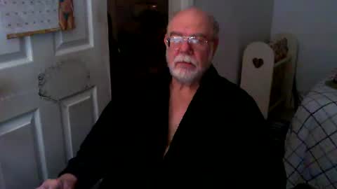 Snapshot of gtnolder60 chatting on 02/07/25, 12:39 Gary online show from 02/07/25, 12:39