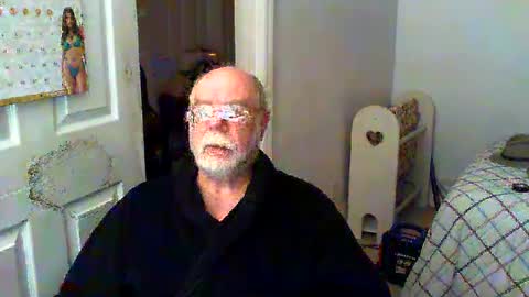 Snapshot of gtnolder60 chatting on 02/08/25, 12:06 Gary online show from 02/08/25, 12:06