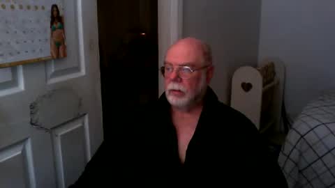 Snapshot of gtnolder60 chatting on 02/09/25, 12:08 Gary online show from 02/09/25, 12:08