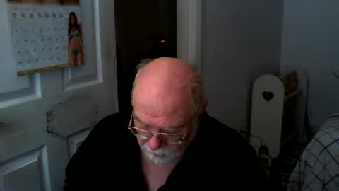 Snapshot of gtnolder60 chatting on 02/14/25, 12:25 Gary online show from 02/14/25, 12:25