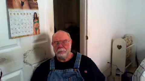 Snapshot of gtnolder60 chatting on 02/28/25, 08:28 Gary online show from 02/28/25, 08:28