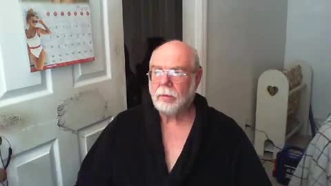 Snapshot of gtnolder60 chatting on 03/02/25, 01:47 Gary online show from 03/02/25, 01:47