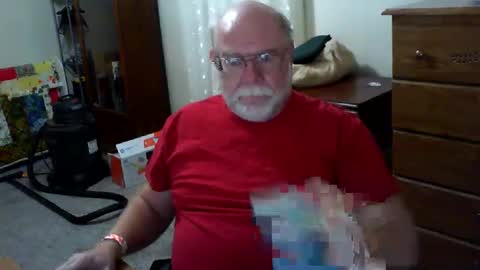 Snapshot of gtnolder60 chatting on 09/28/25, 11:15 Gary online show from 09/28/25, 11:15
