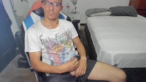 Snapshot of guachin_new chatting on 12/01/24, 10:43 guachin_new online show from 12/01/24, 10:43