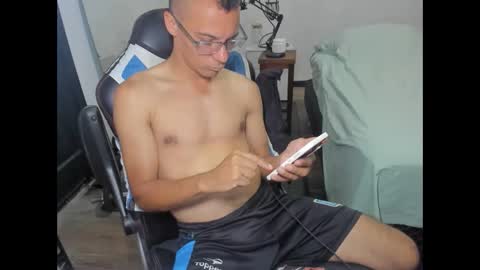 Snapshot of guachin_new chatting on 01/27/25, 06:19 guachin_new online show from 01/27/25, 06:19