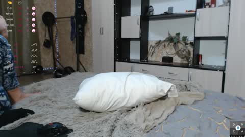 Eva online show from 02/15/25, 05:39