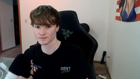 gucciboi4 online show from 11/15/25, 07:32