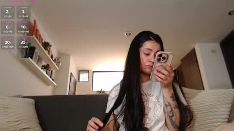 Elena online show from 10/21/25, 07:47