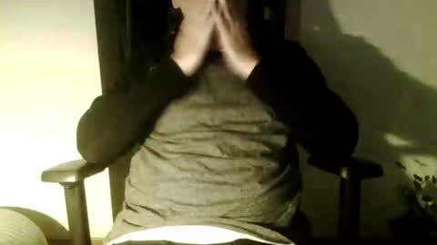 Dislove online show from 01/02/25, 10:22