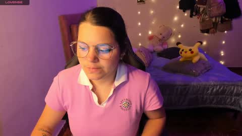 Hello Im Julieta Im 25 years old welcome to my room have fun and be happy. online show from 12/09/24, 02:13
