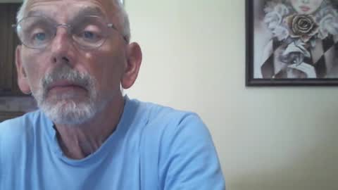 Snapshot of gulfcoast1952 chatting on 03/03/25, 05:29 Roy online show from 03/03/25, 05:29