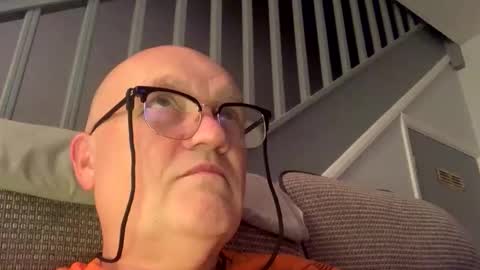 gusher25 online show from 10/19/25, 07:14