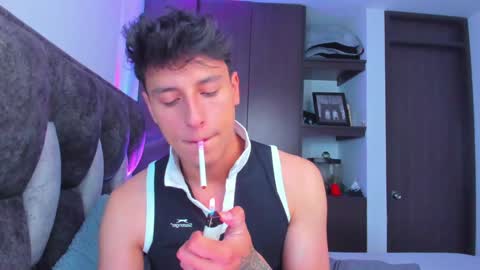Snapshot of guy_twinks chatting on 02/01/25, 10:34 Gabriel online show from 02/01/25, 10:34