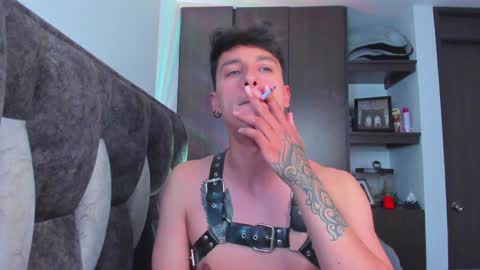 Snapshot of guy_twinks chatting on 02/03/25, 10:11 Gabriel online show from 02/03/25, 10:11