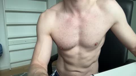 Snapshot of guyfromfinland1981 chatting on 03/11/25, 08:20 NaughtyFitHusband online show from 03/11/25, 08:20