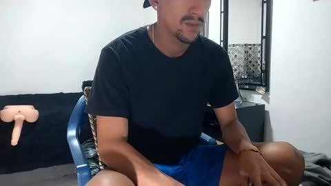 Snapshot of guykarim chatting on 03/09/25, 05:06 karim online show from 03/09/25, 05:06