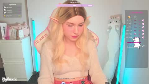 Snapshot of gylaxie chatting on 03/01/25, 03:05 online show from 03/01/25, 03:05