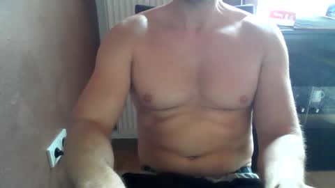 Snapshot of gymxxx_ chatting on 10/03/25, 10:56 gymxxx_ online show from 10/03/25, 10:56