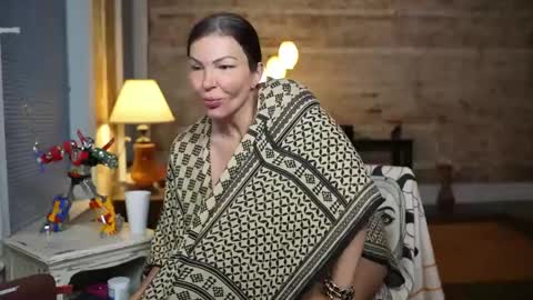 Snapshot of gypsy_rebellion chatting on 09/14/25, 09:41 Gypsy online show from 09/14/25, 09:41