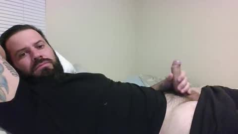 Snapshot of gzimport01 chatting on 10/30/25, 04:14 gzimport01 online show from 10/30/25, 04:14