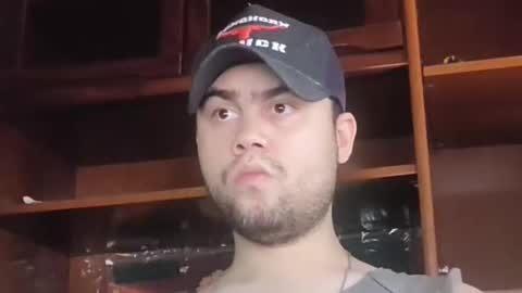 Snapshot of h3rm3s01 chatting on 03/08/25, 05:33 truckerboy online show from 03/08/25, 05:33