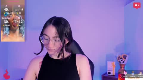 haanna_thompsoon online show from 02/06/25, 08:34