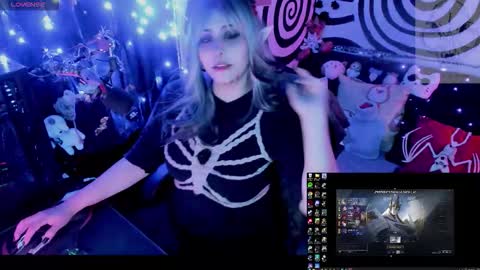 Hachi online show from 11/21/25, 05:06