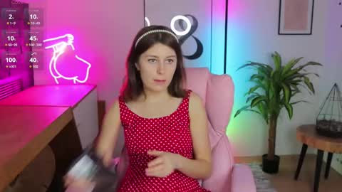 Snapshot of hailey__green chatting on 02/10/25, 10:09 Hailey Green online show from 02/10/25, 10:09