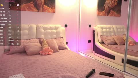 Snapshot of haileygrx chatting on 10/22/25, 05:34 Masha online show from 10/22/25, 05:34