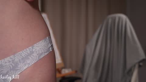 Snapshot of haileyhill chatting on 01/27/25, 01:16 HaileyHill online show from 01/27/25, 01:16