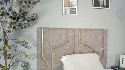 Snapshot of haileystonei chatting on 11/16/25, 11:27 haileystonei online show from 11/16/25, 11:27