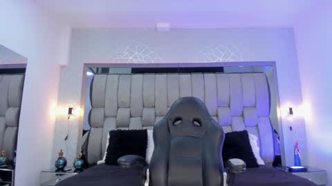 Snapshot of hailybairen chatting on 12/04/24, 02:20  Haily Bairen online show from 12/04/24, 02:20