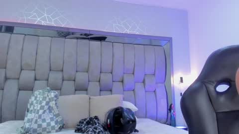 Snapshot of hailybairen chatting on 01/20/25, 07:14  Haily Bairen online show from 01/20/25, 07:14