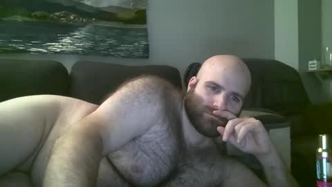 Snapshot of hairiestbear chatting on 01/21/25, 07:58 Hairiest Bear online show from 01/21/25, 07:58