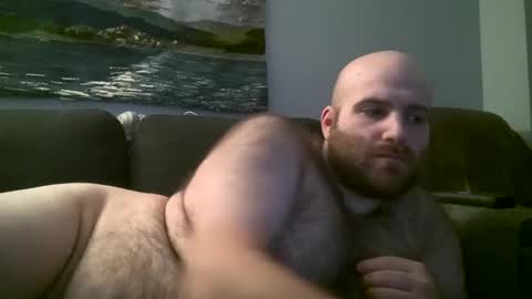 Snapshot of hairiestbear chatting on 02/16/25, 07:37 Hairiest Bear online show from 02/16/25, 07:37